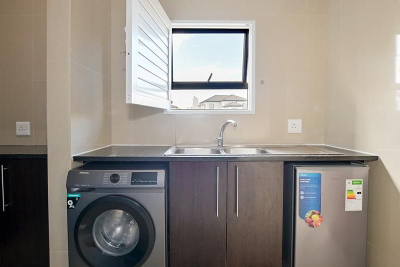 To Let 3 Bedroom Property for Rent in Parklands North Western Cape